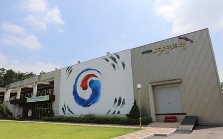 KT&G, 광복 70주년 맞아 전사적으로 '태극기 캠페인' 나섰다